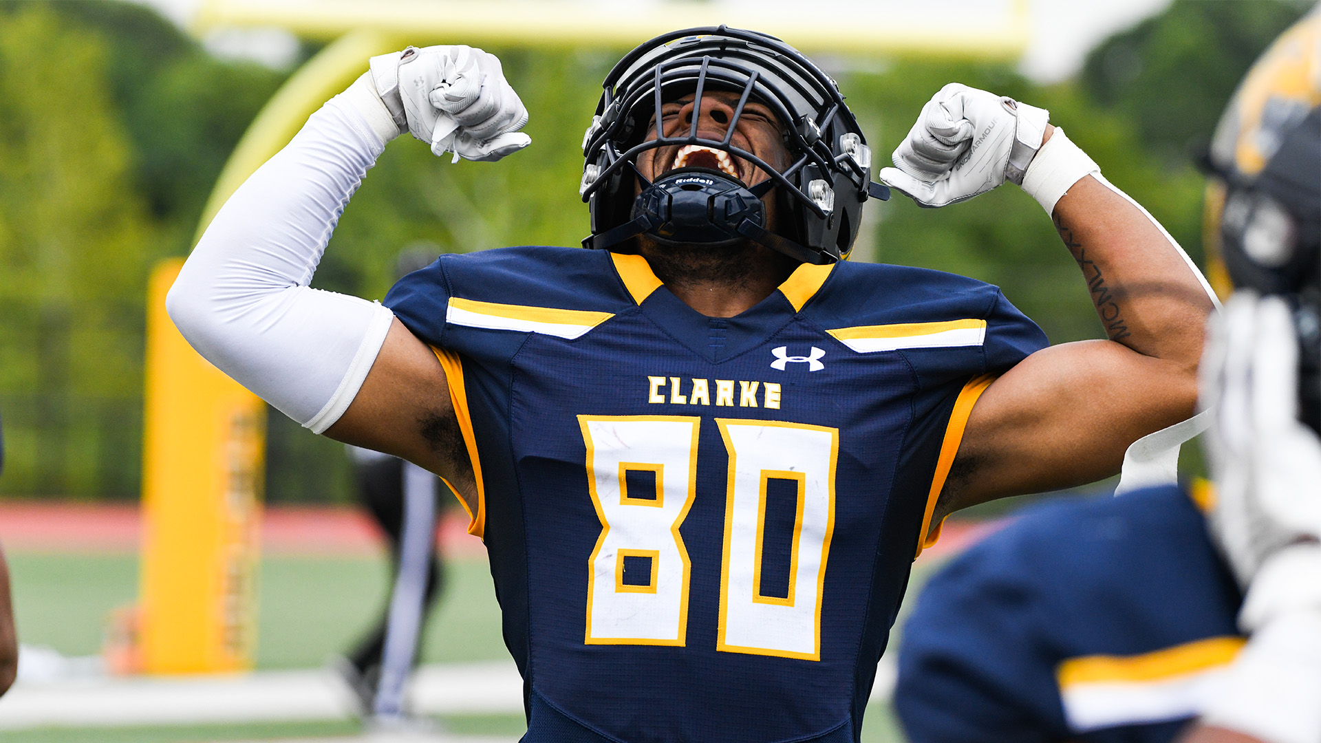 Football Welcomes in #15 Benedictine