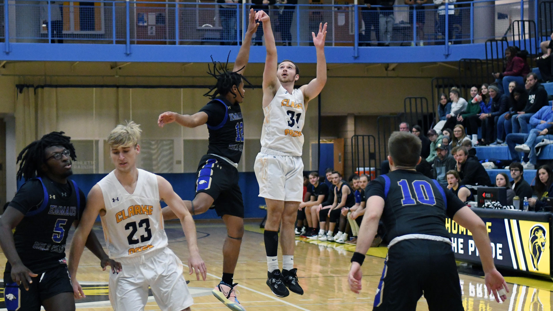Pride's Big First Half Leads to 113-76 Victory