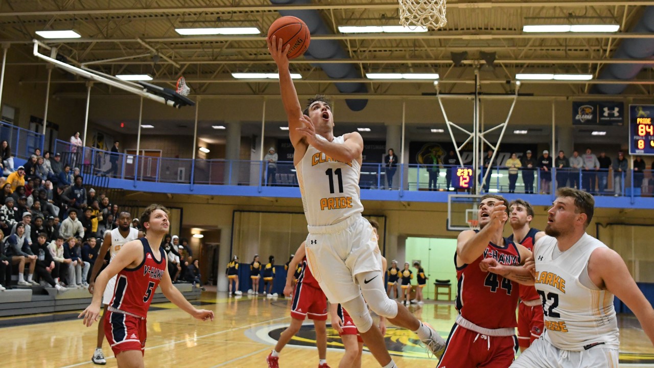 Eddy's 38 Points Lead Pride Passed Viterbo University