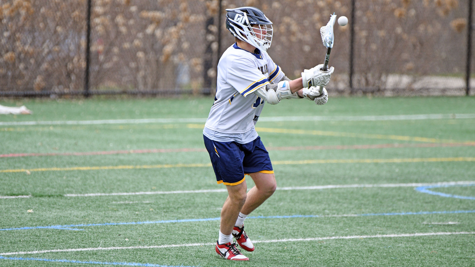 Pride's slow start leads to 15-8 loss at St. Ambrose