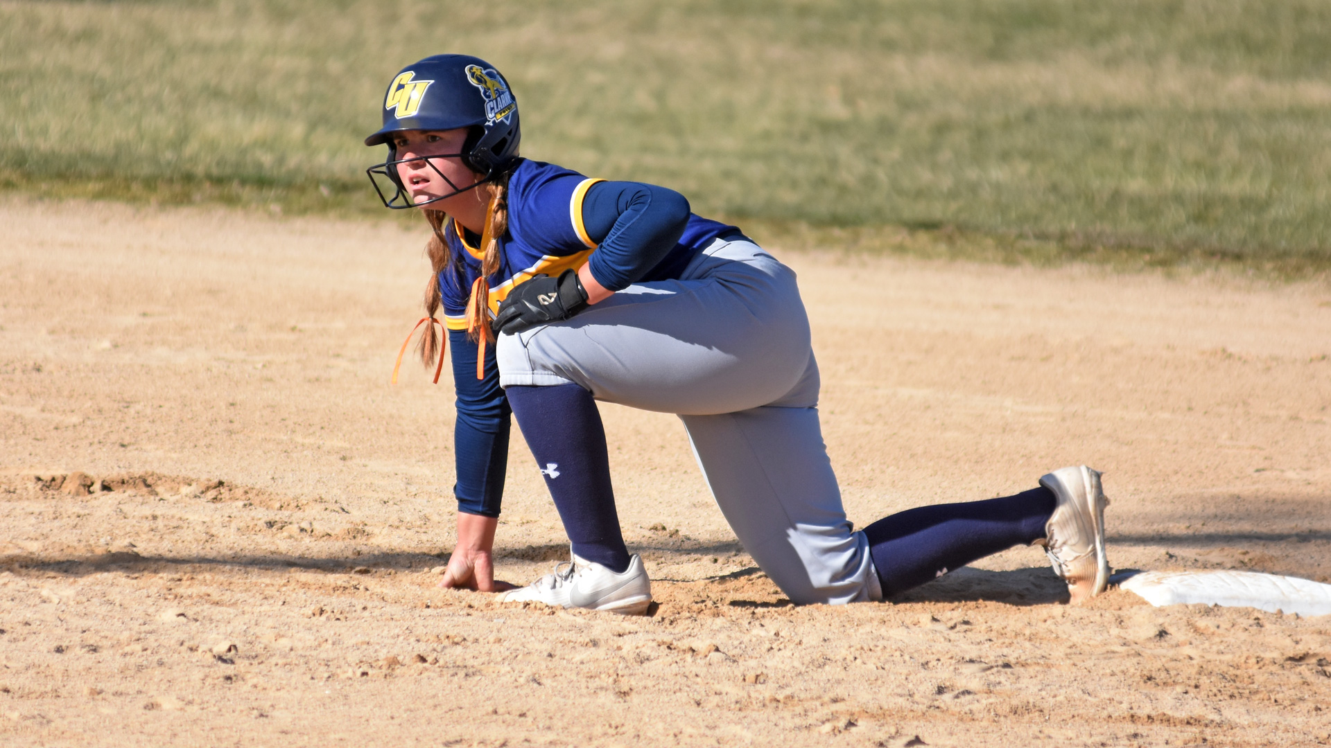 Pair of quality efforts come up short in doubleheader losses to No. 12 Grand View
