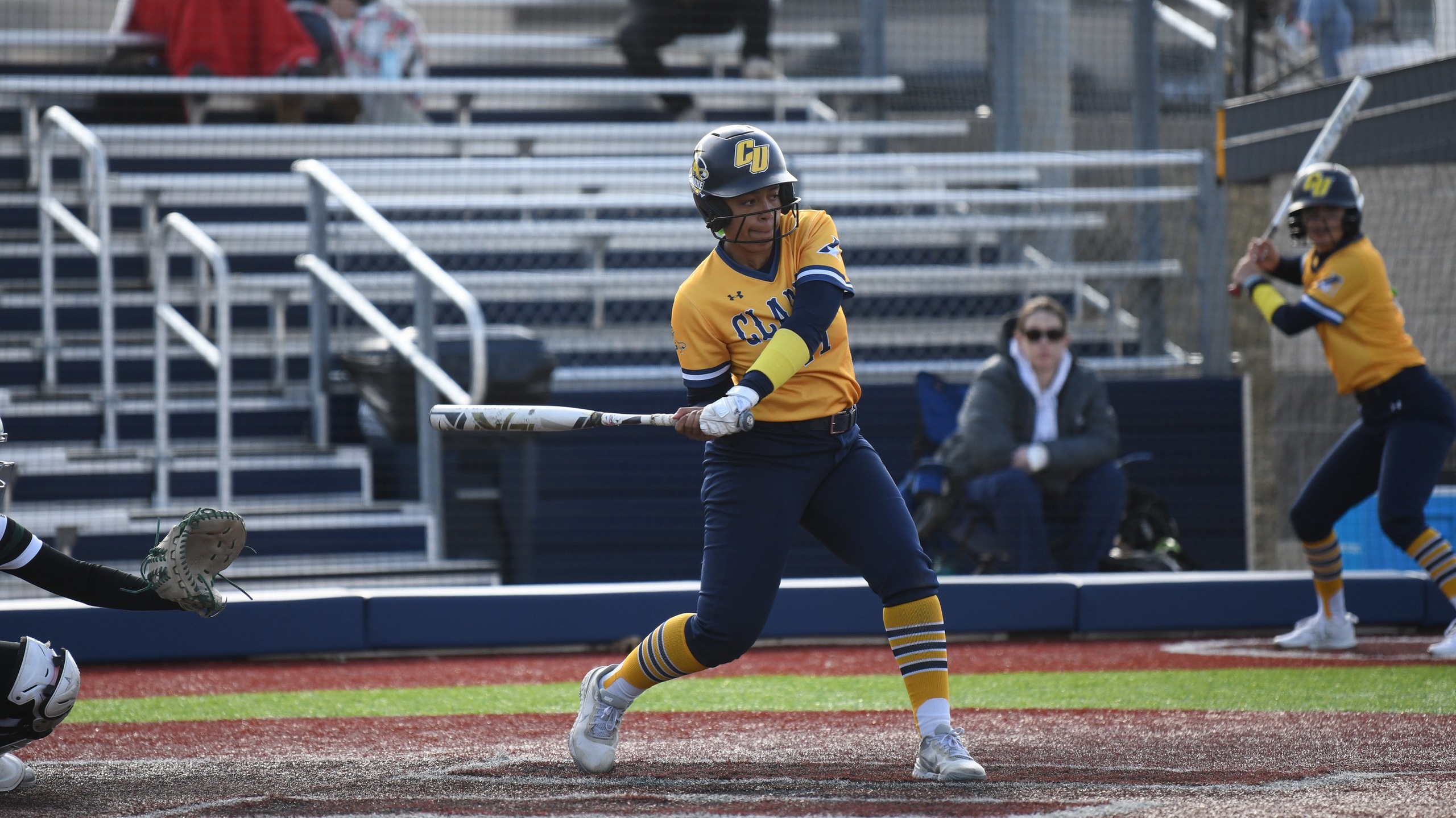 Bates blasts a pair of home runs, propel Pride to a split