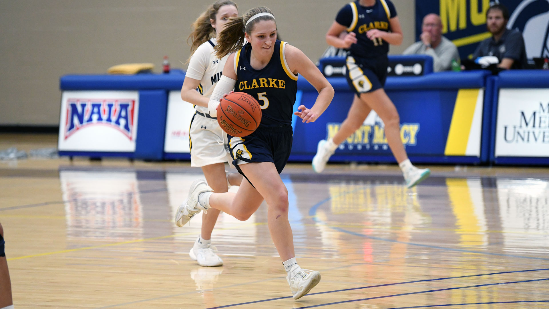 Pride win every quarter on their way to 66-50 victory over Evangel